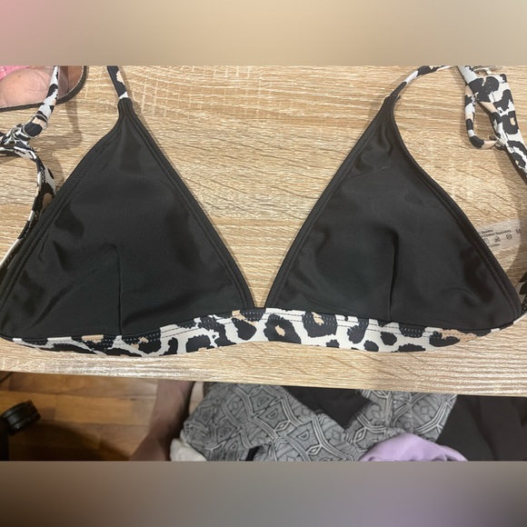 SHEIN Other - SHEIN bikini top size medium